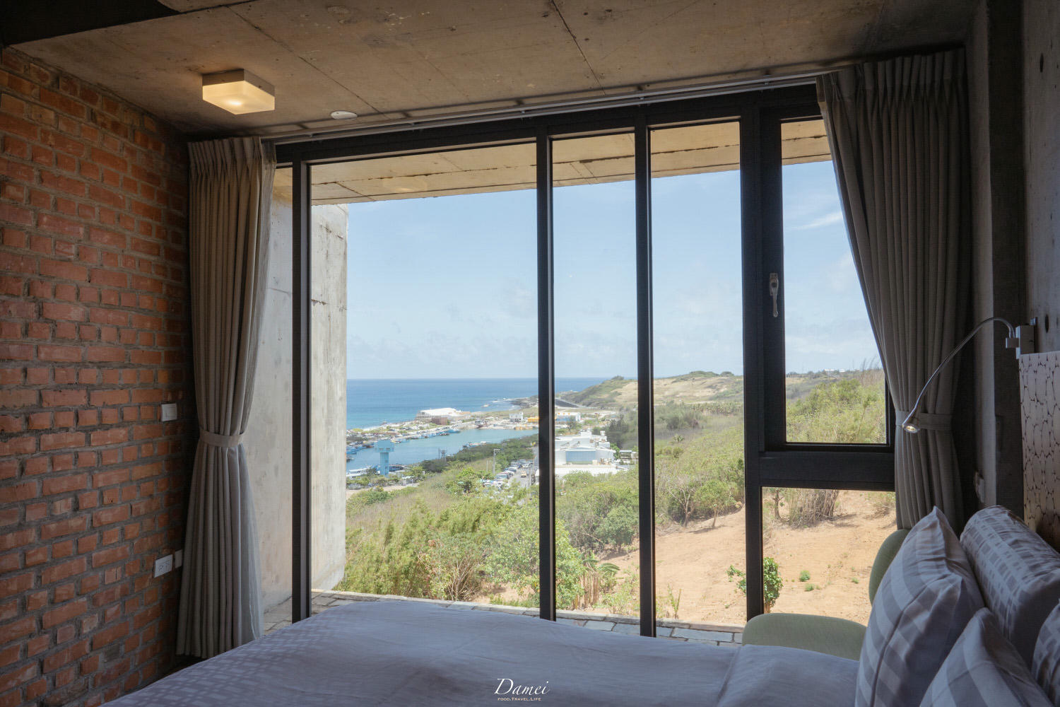 恆春住宿|光現旅宿 The Light Inn-當暖光撒進類清水模壁面,柔軟了空間每一處 - 第32張圖