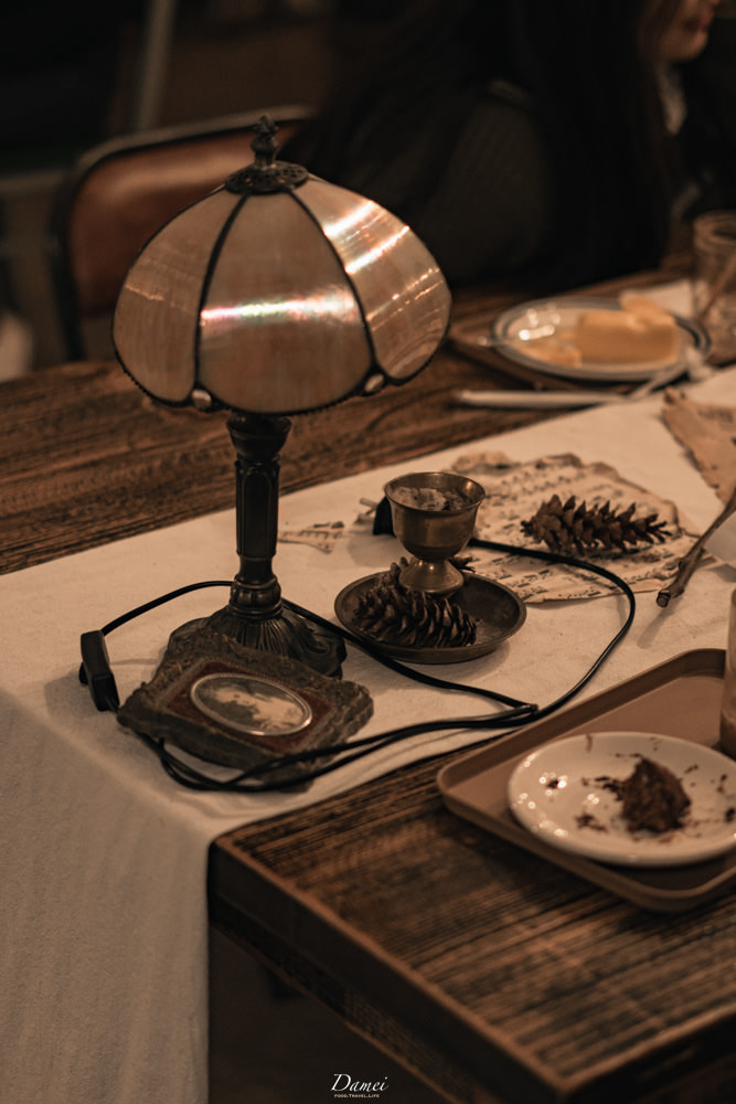 韓國首爾|Cafe Armoire 衣櫥咖啡-SJ藝聲開得咖啡館,復古感十足、超好拍照 - 第14張圖