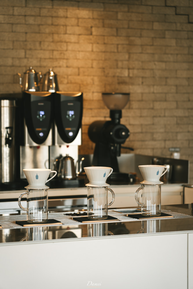 藍瓶咖啡 三清店 BLUE BOTTLE COFFEE-眺望景福宮美景!鐘路區裡的一抹清新之處 - 第9張圖