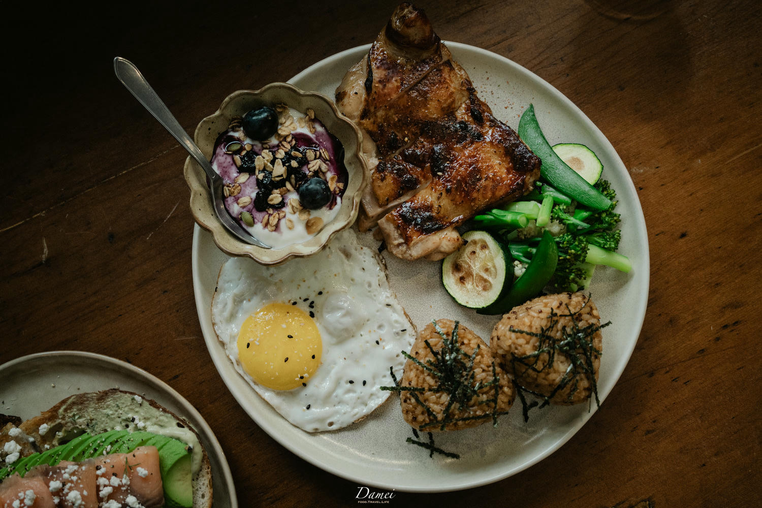 台北大安|Brekkie Cafe-獨棟三層樓早午餐咖啡店,大安區獨有的愜意悠閒感 - 第22張圖