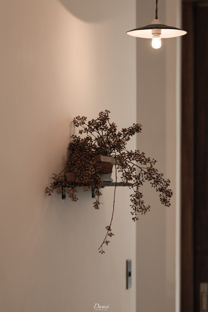 再再咖啡 a plus coffee-淡水站附近充滿綠意的街角老宅咖啡館 - 第9張圖