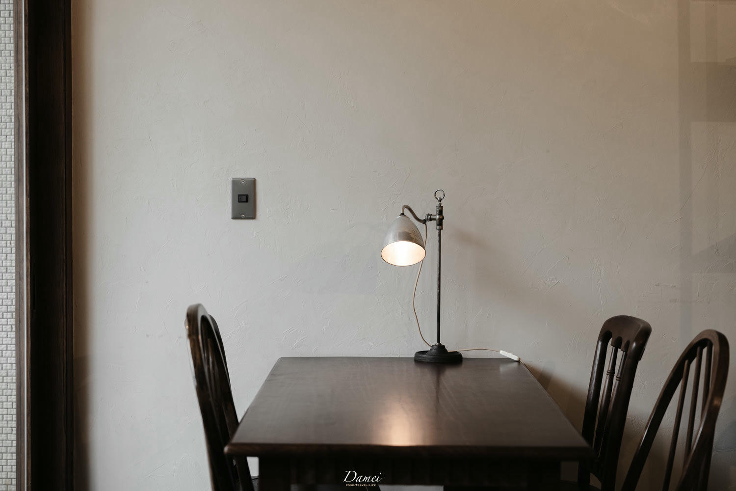 再再咖啡 a plus coffee-淡水站附近充滿綠意的街角老宅咖啡館 - 第12張圖