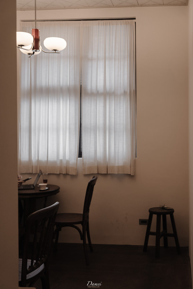 再再咖啡 a plus coffee-淡水站附近充滿綠意的街角老宅咖啡館 - 第15張圖