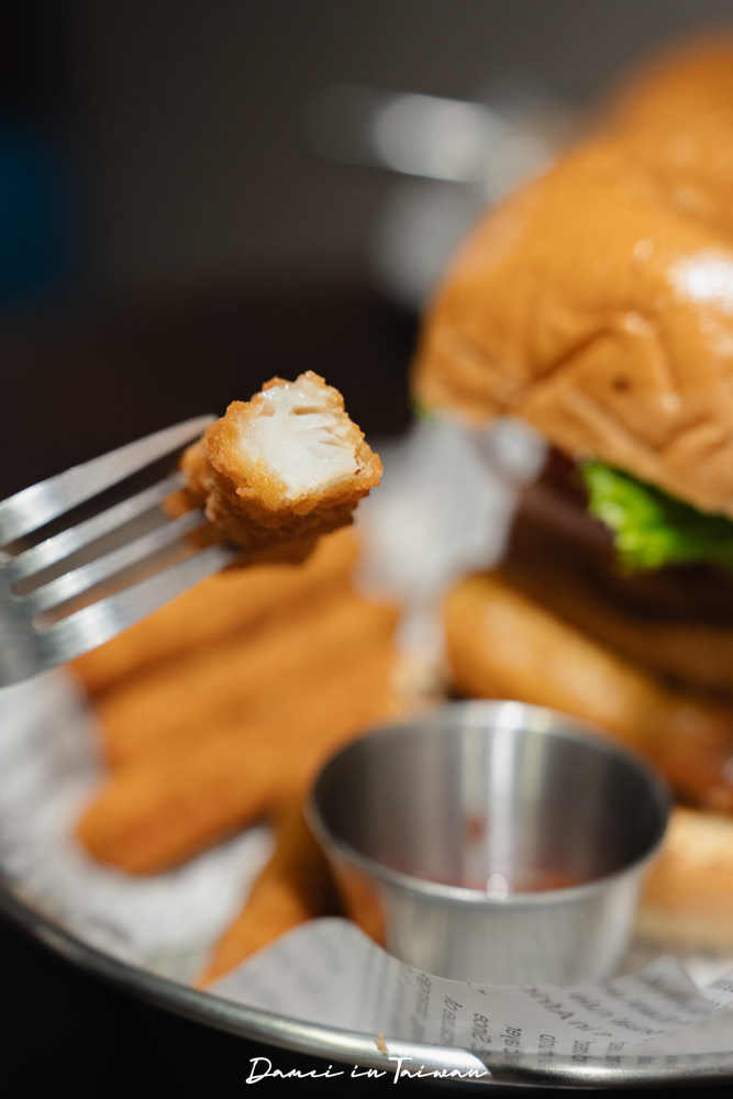 台北中山|Take Out Burger 民權店-用心選料的多口味漢堡!貓咪們陪吃陪玩特別療癒 - 第24張圖