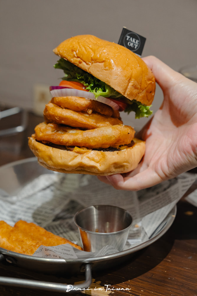 台北中山|Take Out Burger 民權店-用心選料的多口味漢堡!貓咪們陪吃陪玩特別療癒 - 第20張圖