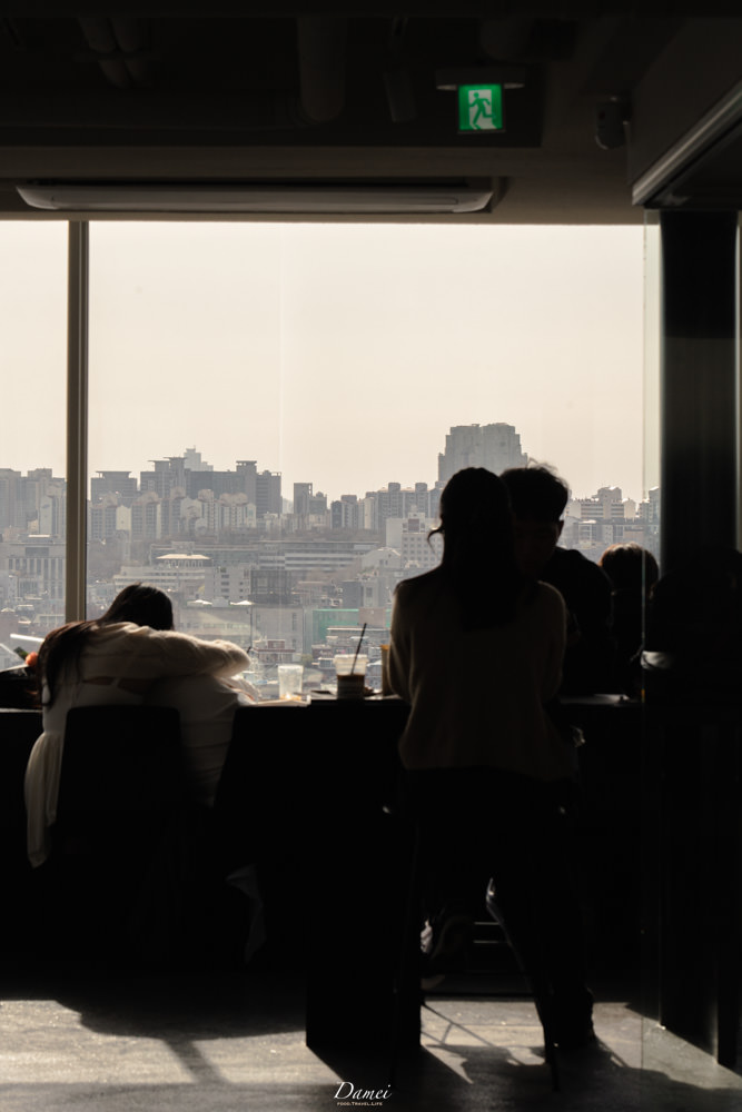 Comfort Cafe콤포트-眺望首爾市景與南山塔,讓人著迷不已的複合式咖啡展覽空間 - 第12張圖