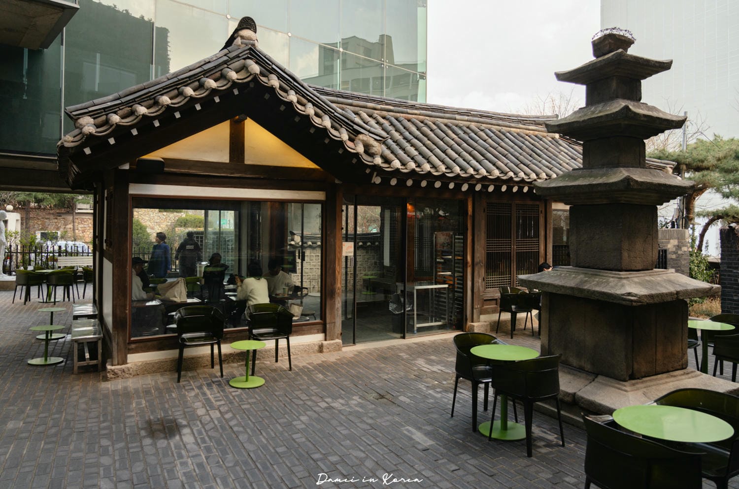 fritz coffee company wonseo 프릳츠 원서점-首爾咖啡必訪代表,韓屋裡的可愛海豹 - 第6張圖