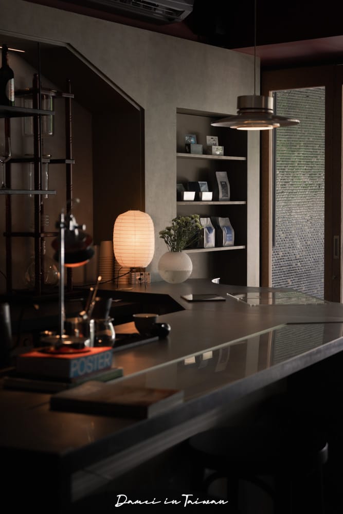 小尾巴 TinyTail Coffee Bar-奶霜冰滴和生起司是療癒組合,林森北尾端的深夜咖啡 - 第7張圖
