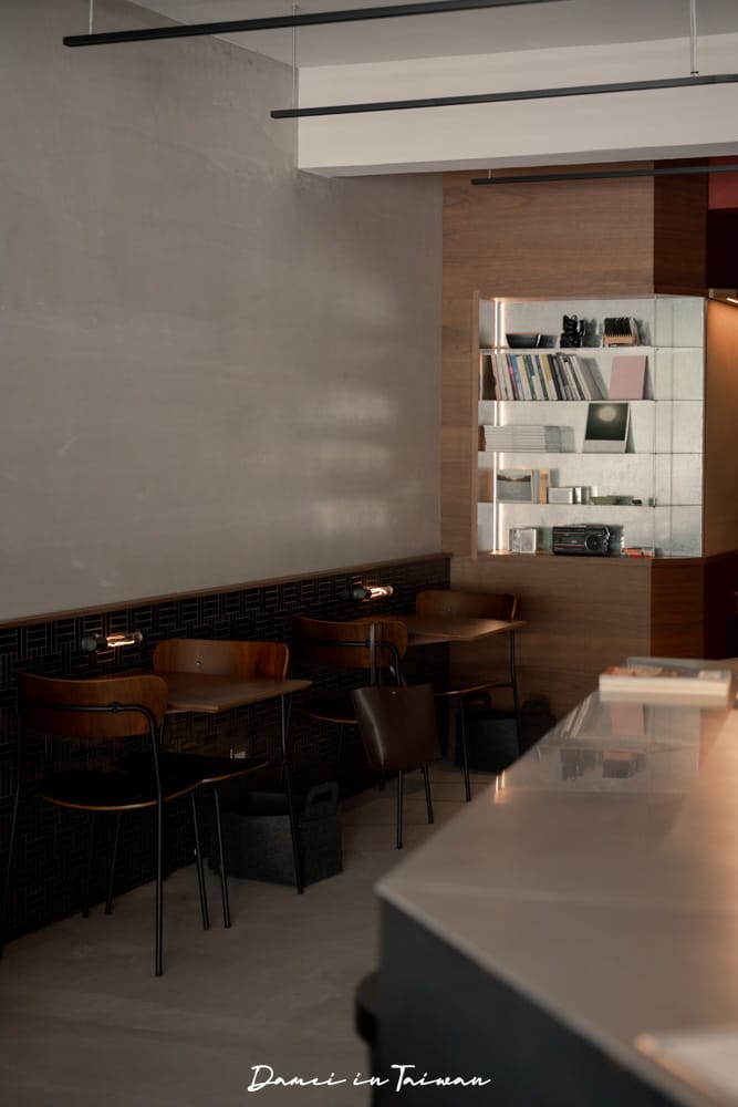 小尾巴 TinyTail Coffee Bar-奶霜冰滴和生起司是療癒組合,林森北尾端的深夜咖啡 - 第12張圖
