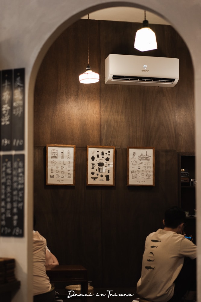 秋香理髮廳.獅球珈琲部-在基隆理髮廳裡喝咖啡?老派靈魂的你,一定要來 - 第13張圖