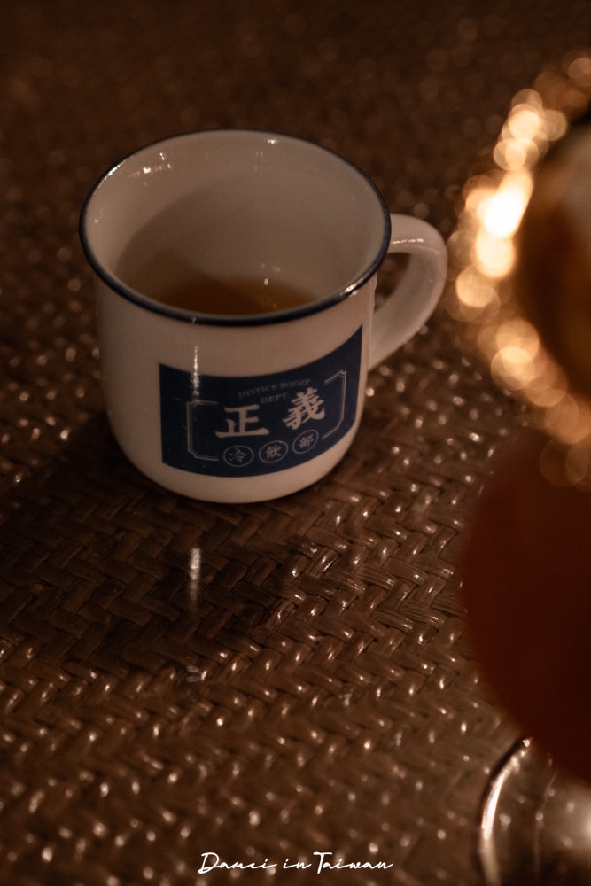 三重酒吧「正義冷飲部」藏在空軍三重一村裡的老派小酒館 - 第24張圖