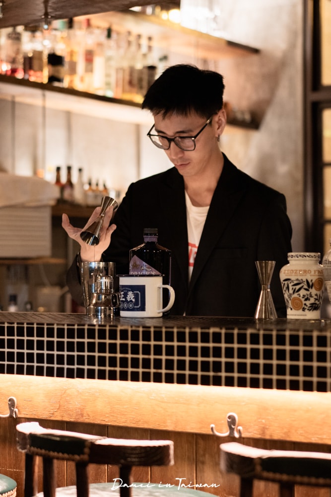 三重酒吧「正義冷飲部」藏在空軍三重一村裡的老派小酒館 - 第16張圖
