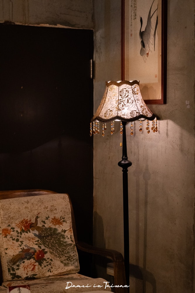 三重酒吧「正義冷飲部」藏在空軍三重一村裡的老派小酒館 - 第9張圖