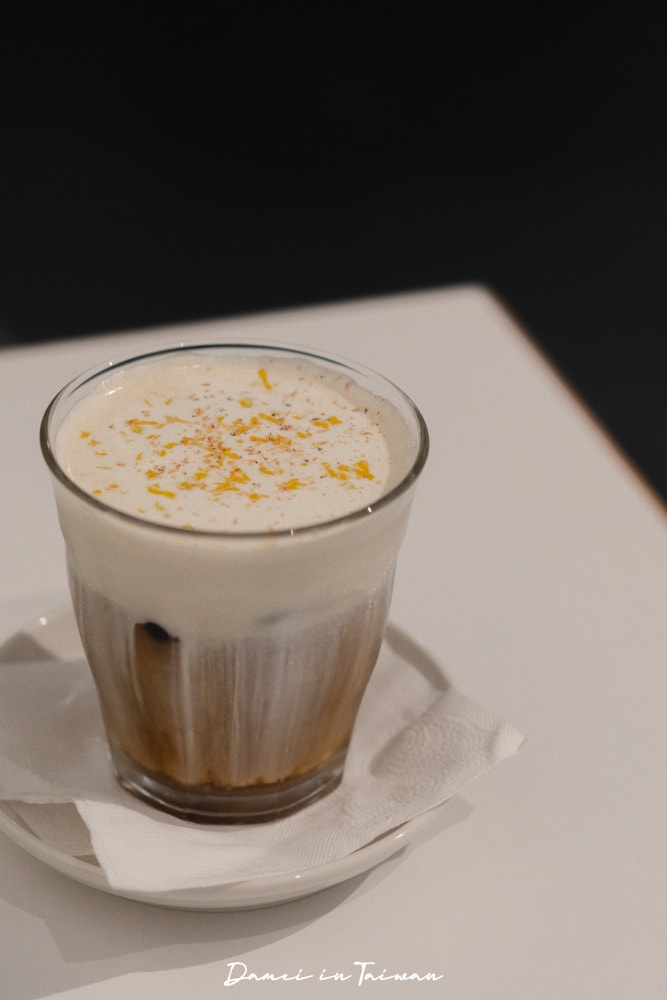 六張犁咖啡館「Binôme Café 彼儂咖啡館」熟悉的布丁並與早午餐一起回歸 - 第22張圖