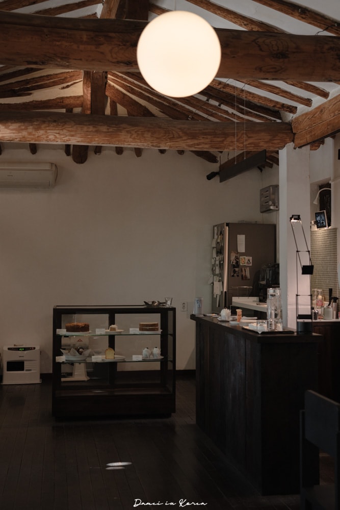 韓國大邱|organic moga 오가닉모가-典雅氣質的韓屋咖啡甜點,ig熱門打卡店 - 第11張圖