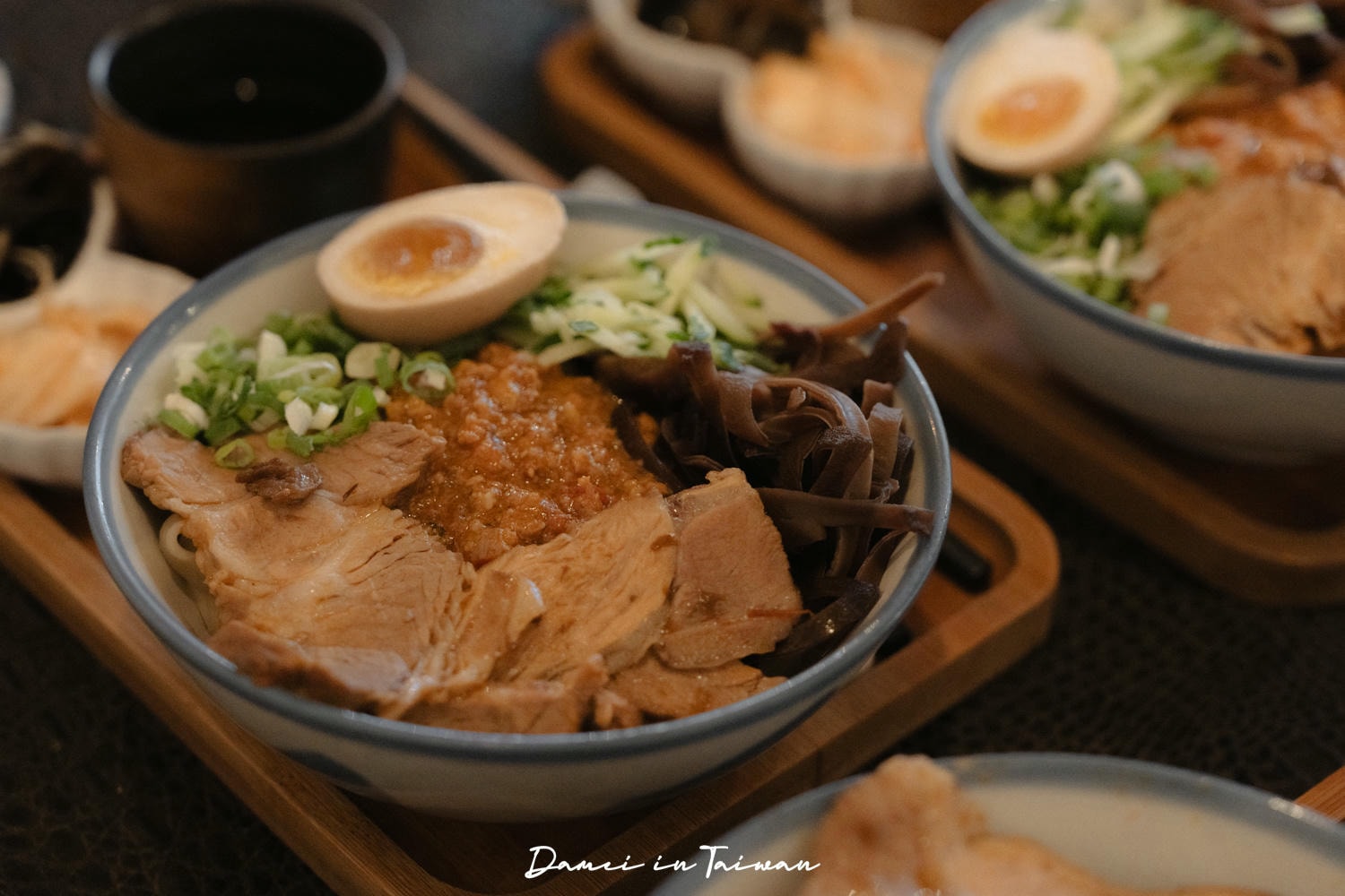 貓空深夜咖啡「生活在他方 夜貓店」不僅千層是必點,眷村乾拌麵也很值得一試 - 第17張圖