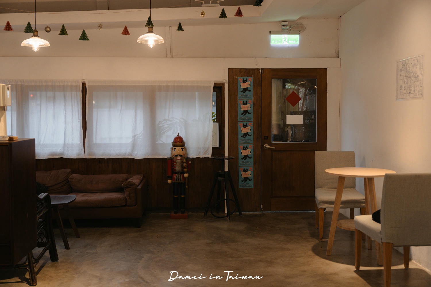 貓空深夜咖啡「生活在他方 夜貓店」不僅千層是必點,眷村乾拌麵也很值得一試 - 第8張圖