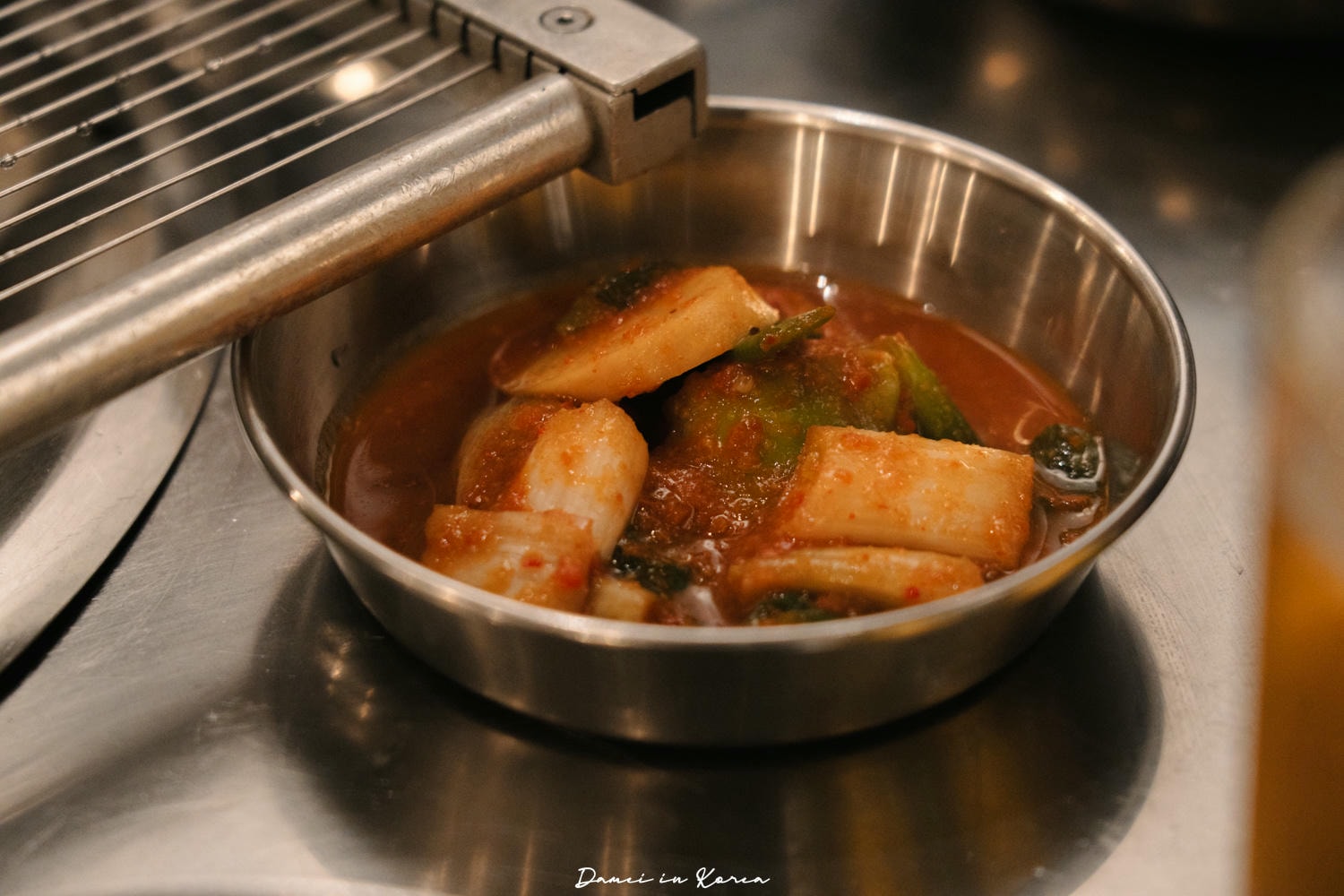 漢南洞烤腸「小小烤腸 소소막창 본점」烤蔥豬腸超唰嘴,還要點個脆豬皮更過癮! - 第18張圖