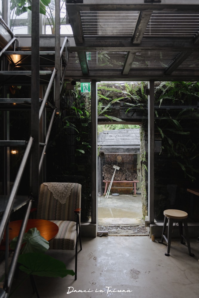 九份早午餐「微光森林 Twilight Cafe」隱山林玻璃屋咖啡早午餐館,遠眺北海岸 - 第9張圖