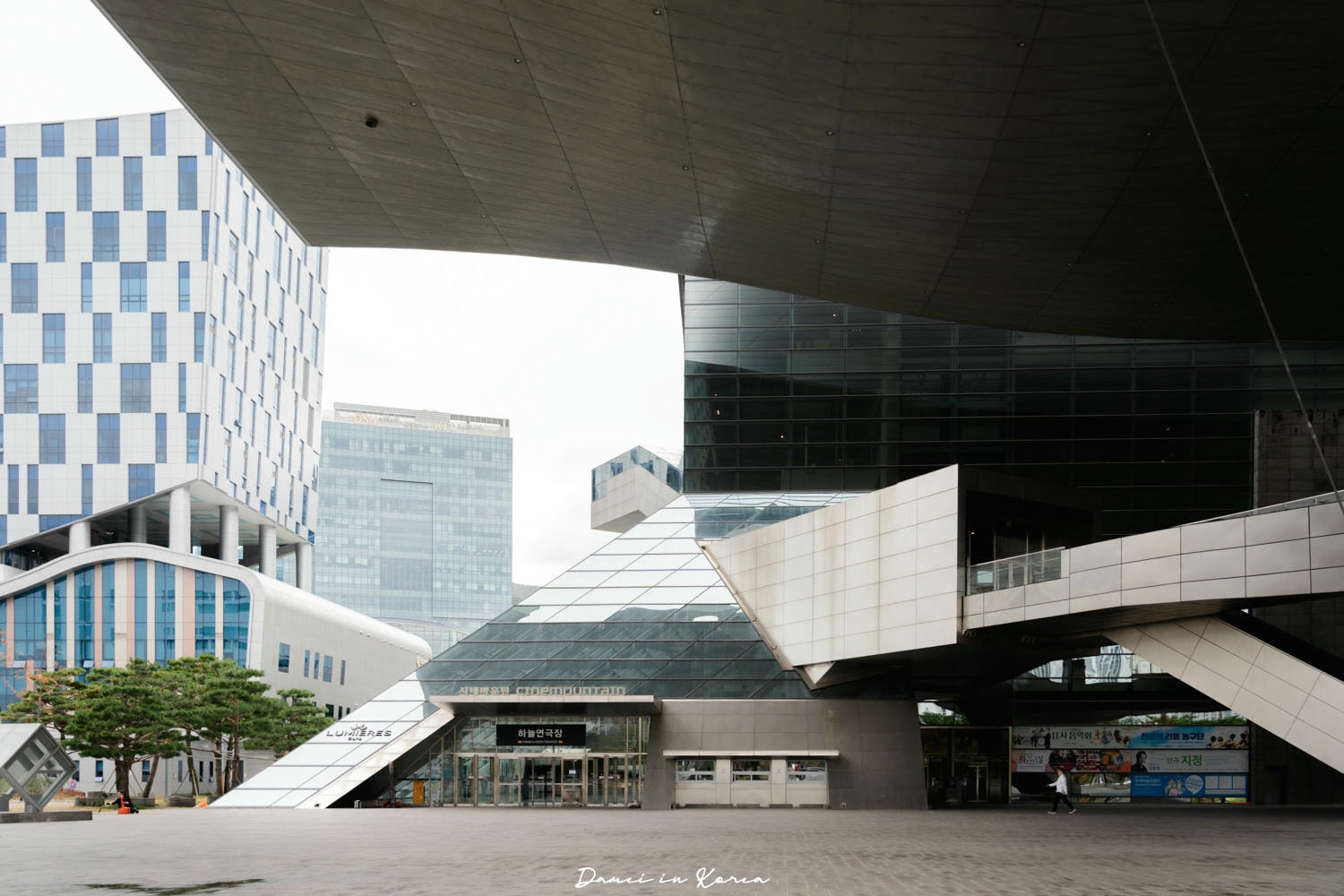 釜山電影殿堂-讓人驚艷的懸吊式建築,釜山電影節場地參訪 - 第10張圖