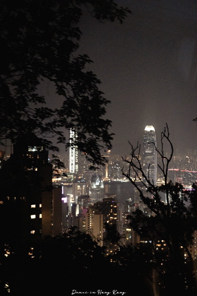 香港山頂纜車-世界三大夜景,擁有百年歷史的現代化纜車,復古又好拍 - 第17張圖