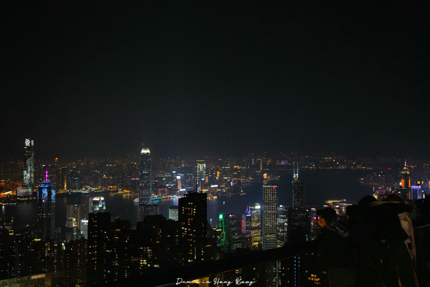 香港山頂纜車-世界三大夜景,擁有百年歷史的現代化纜車,復古又好拍 - 第20張圖