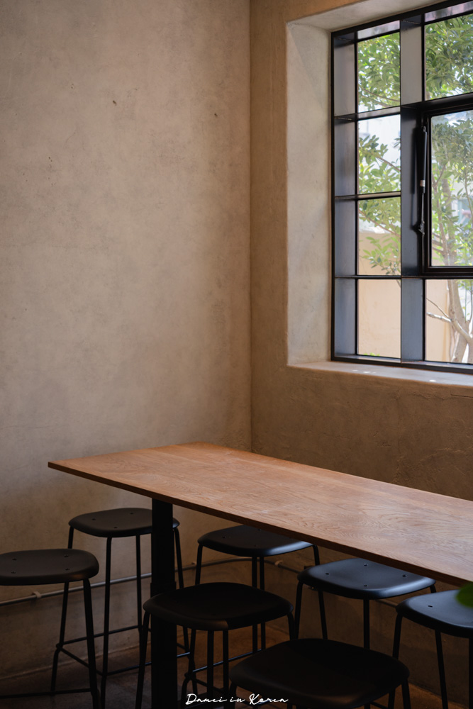 釜山田浦咖啡推薦「STRUT COFFEE」2025世界百大咖啡,SOE咖啡必搭超酥脆香甜蛋塔 - 第10張圖