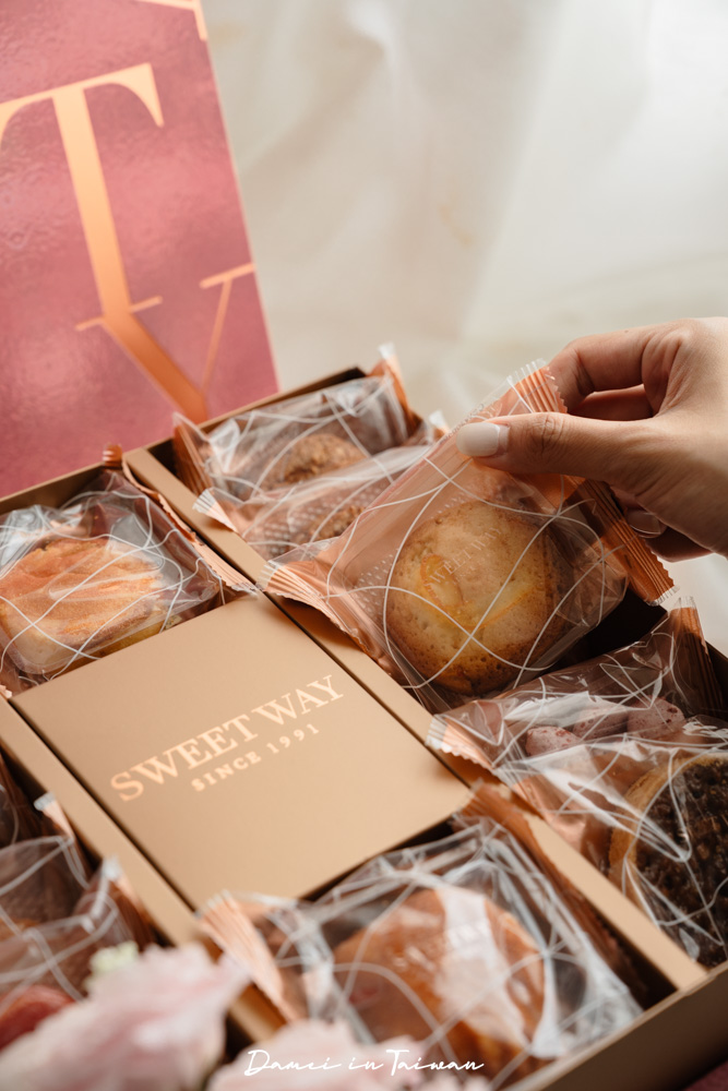 2025喜餅推薦「世唯囍餅 SWEET WAY」大份量豐富喜餅選擇、典雅精緻的禮盒 - 第6張圖