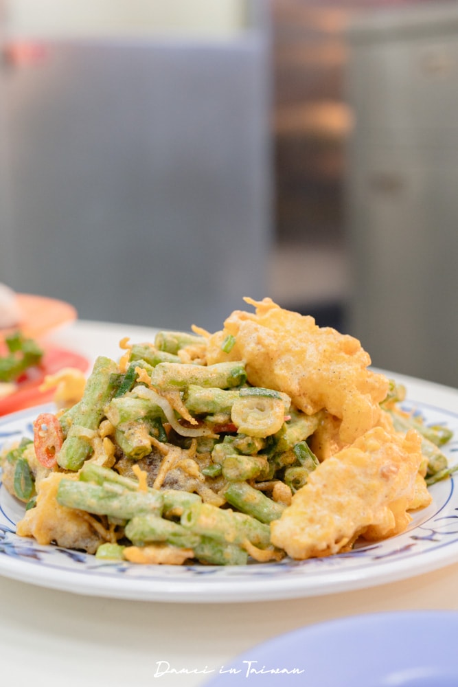 台中南屯美食|發爐石頭火鍋館,經典爆香石頭鍋+超多菜盤選擇 - 第34張圖