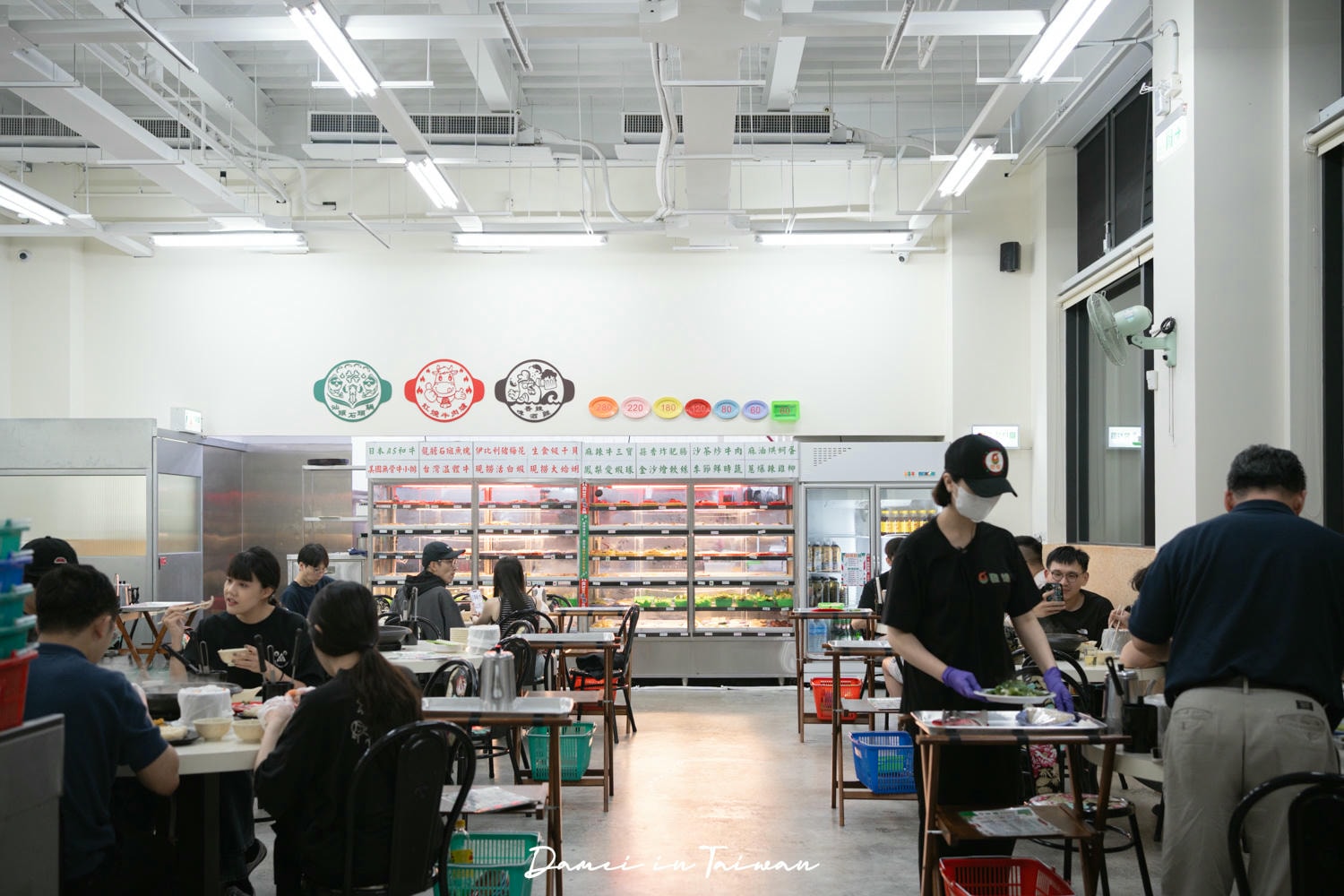 台中南屯美食|發爐石頭火鍋館,經典爆香石頭鍋+超多菜盤選擇 - 第9張圖