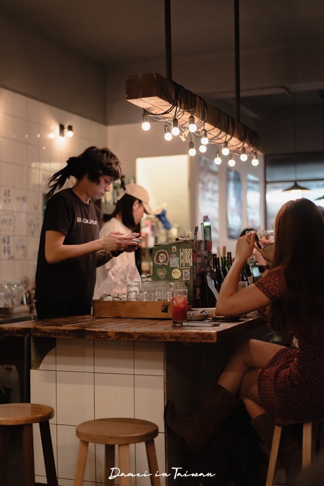 中山區宵夜新選擇「酒菜市場」台式風格餐酒館,多種滷味下酒菜配酒剛好 - 第4張圖