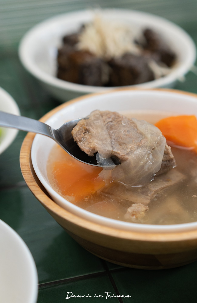 台北羊肉湯推薦!「樂天羊肉」10元滷肉飯配碗超爽快的羊肉湯 - 第11張圖