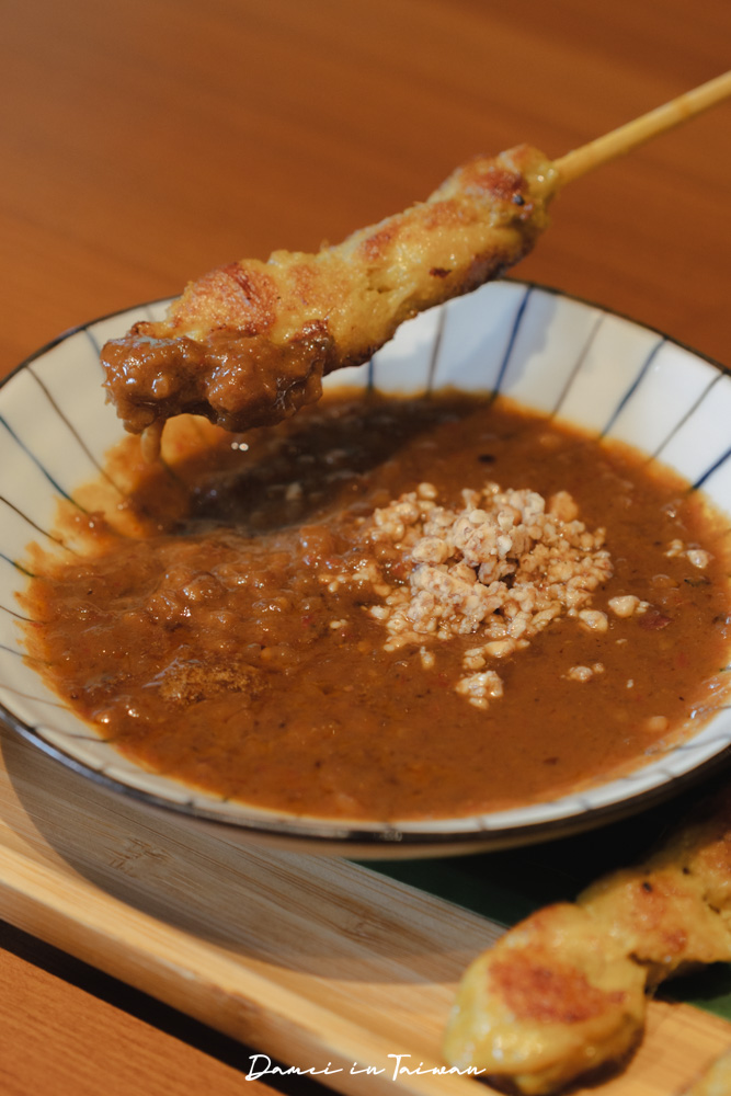 台中南屯美食!「香蕉葉 台中文心店」熱門馬來料理餐廳,推薦假日限定斑蘭咖椰葡式蛋塔 - 第13張圖
