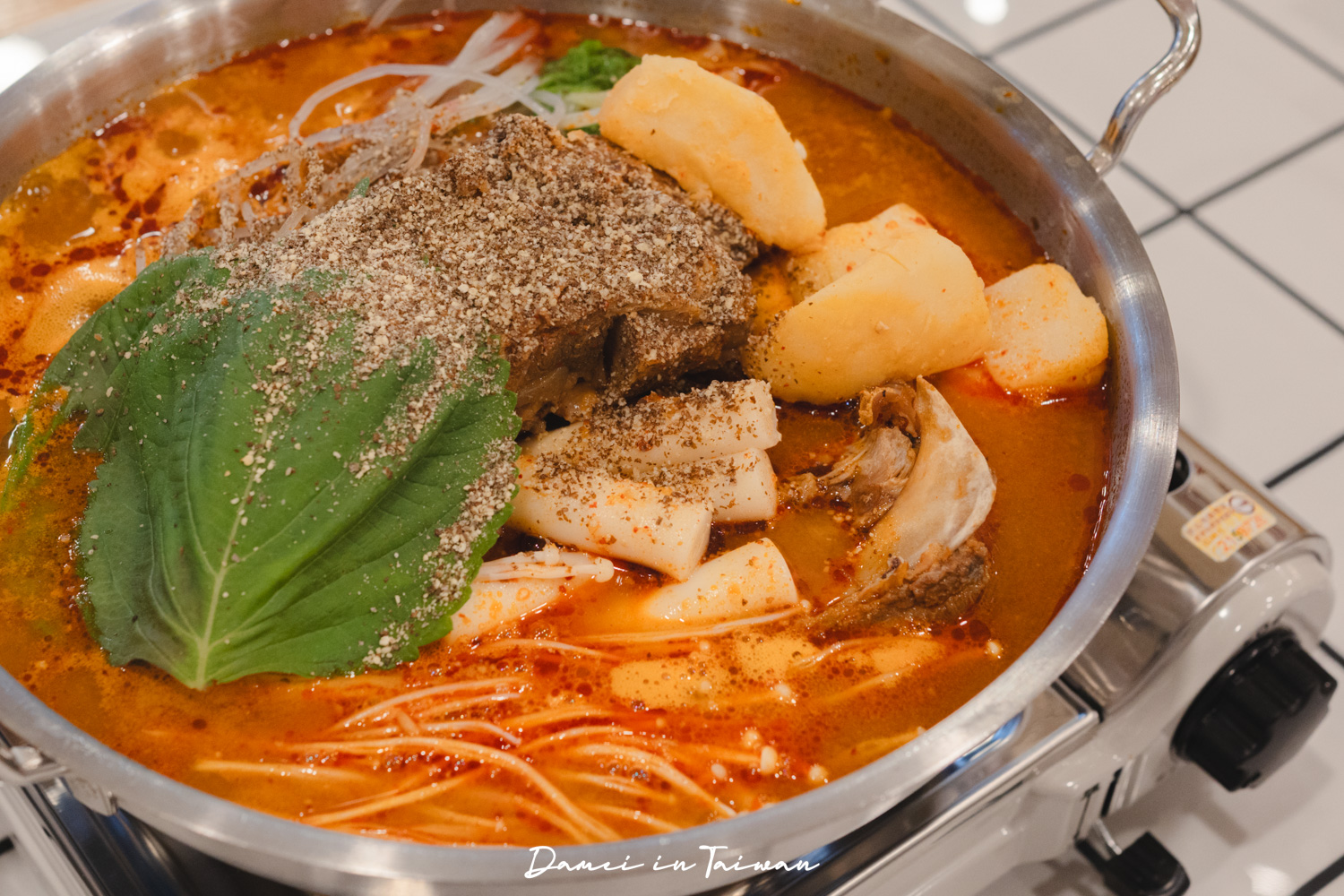 台北韓式料理推薦「K-POT HOUSE馬鈴薯排骨湯」來自釜山主廚的家鄉味,份量足夠又美味 - 第16張圖
