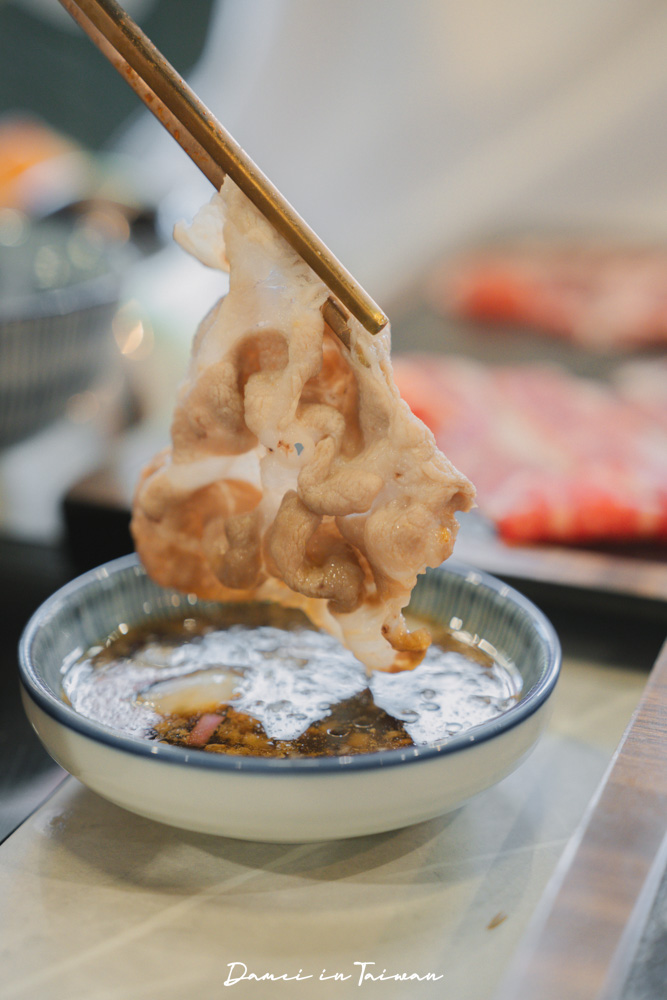 台北東區宵夜推薦「新肉多多台北忠孝店」新肉多多高質感體驗,鍋物界的卡地亞之美名 - 第31張圖