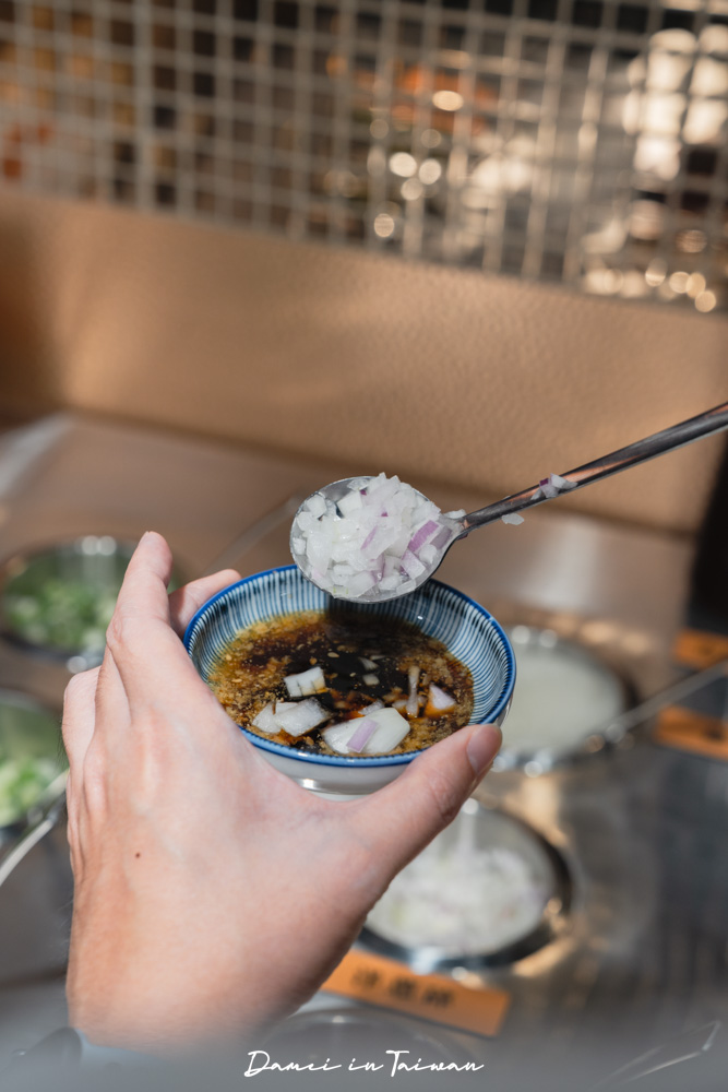 台北東區宵夜推薦「新肉多多台北忠孝店」新肉多多高質感體驗,鍋物界的卡地亞之美名 - 第16張圖