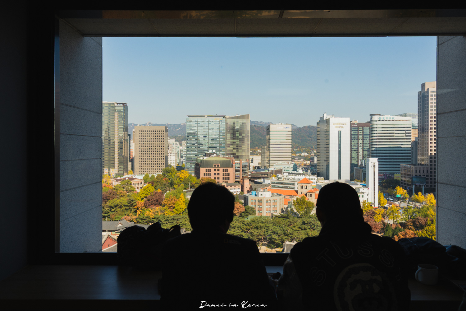 2025首爾秋季必去!貞洞展望台-眺望超美銀杏樹與首爾歷史及現代建築發展 - 第2張圖