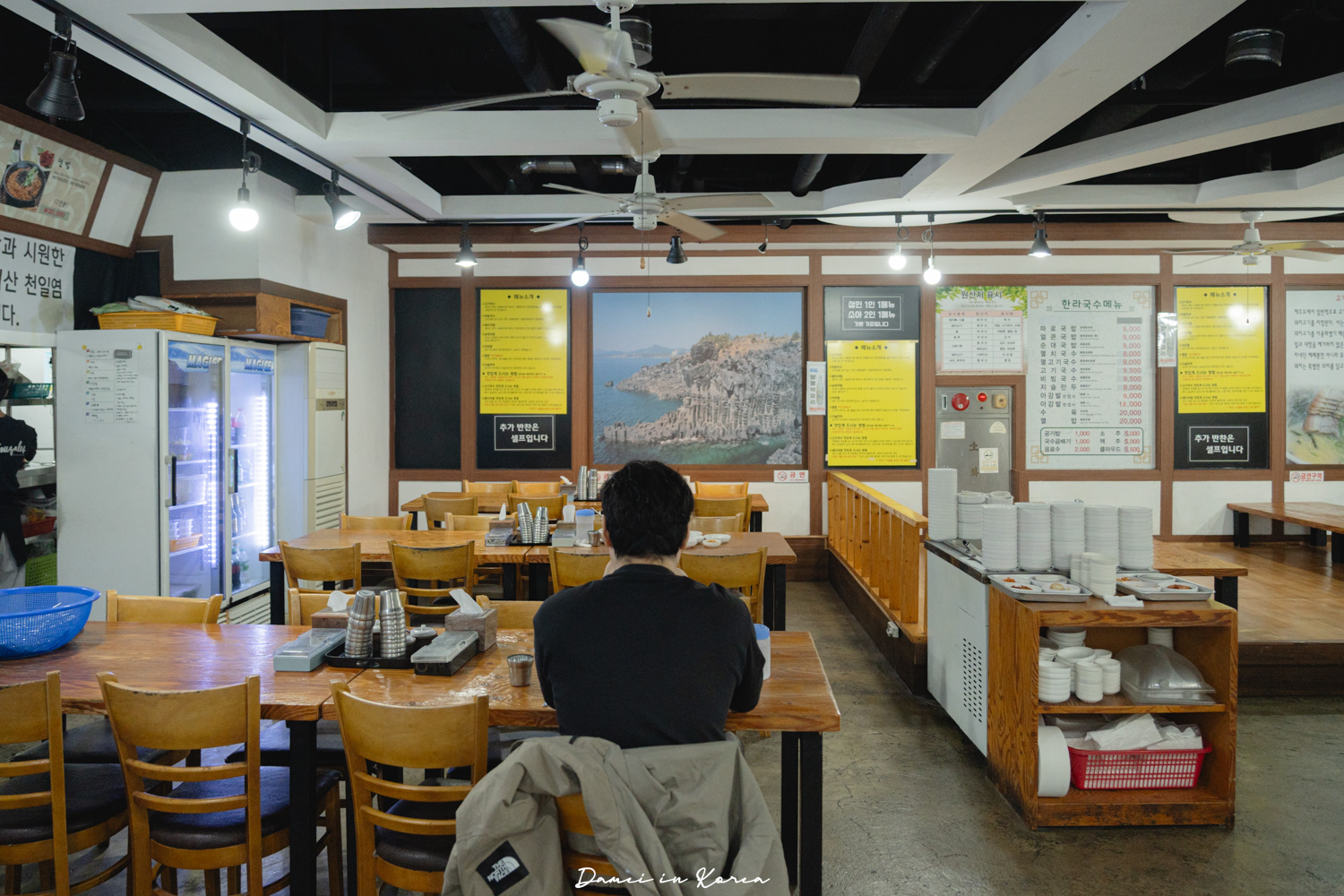 濟州島豬肉湯麵推薦!濟州漢拏麵館제주한라국수-只有在地人的西歸浦豬肉湯麵店,必點特色白切肉 - 第3張圖