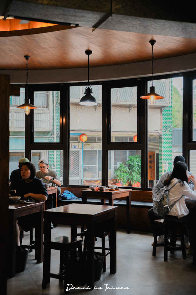 2025米其林必比登推薦!ㄤ咕麵-傳承三代的在地老麵店,豐富多樣小菜能搭配 - 第8張圖