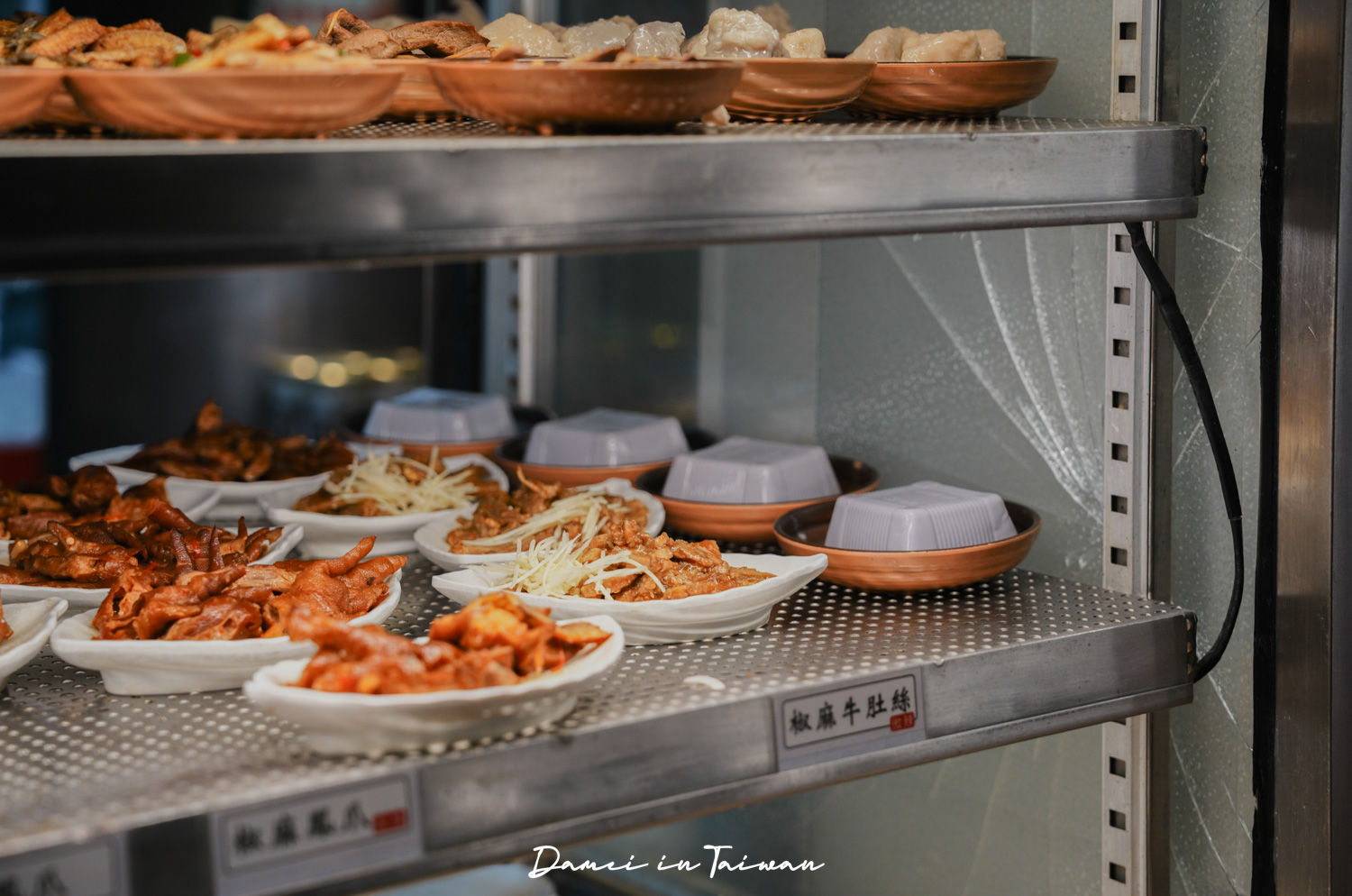 2025米其林必比登推薦!ㄤ咕麵-傳承三代的在地老麵店,豐富多樣小菜能搭配 - 第12張圖