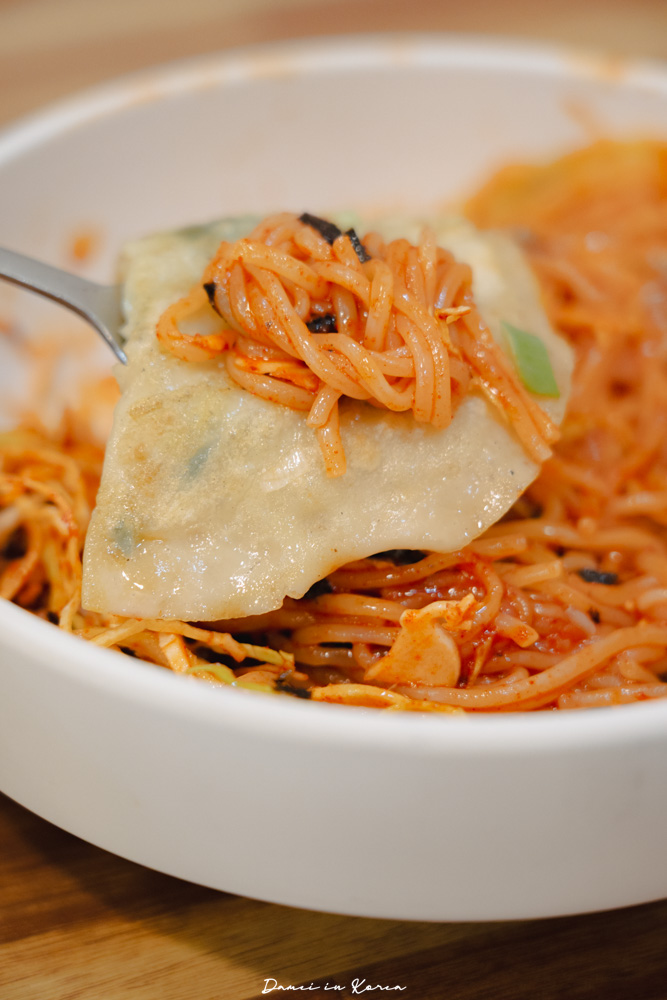 大邱美食推薦!美城堂薄餃子,在地60年的傳統滋味,必點獨特Q麵 - 第12張圖