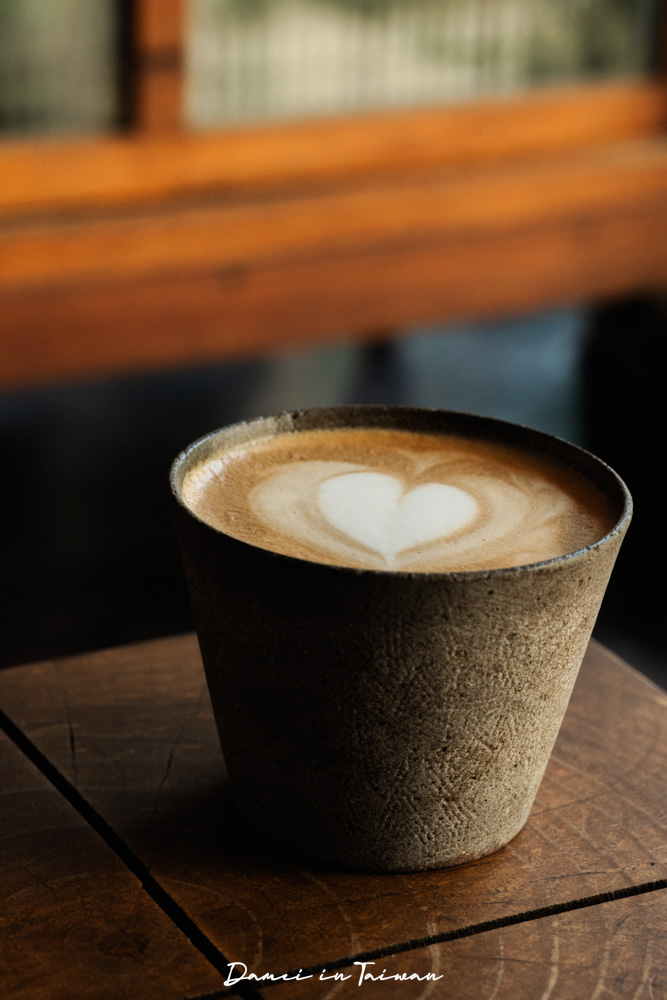 新竹關西咖啡廳推薦！Fudu cafe’福杜咖啡-藏在橘子園裡的質感咖啡廳，招牌是冰橙美式