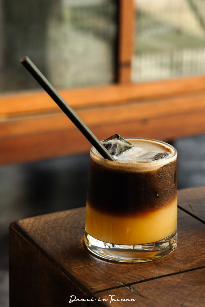 新竹關西咖啡廳推薦！Fudu cafe’福杜咖啡-藏在橘子園裡的質感咖啡廳，招牌是冰橙美式