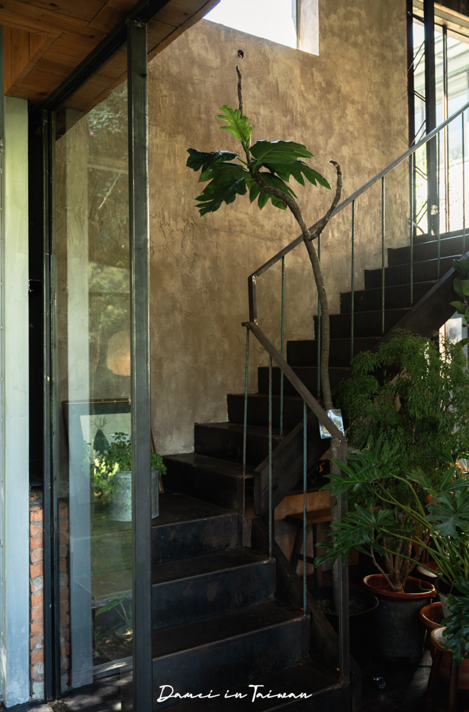 新竹關西咖啡廳推薦！Fudu cafe’福杜咖啡-藏在橘子園裡的質感咖啡廳，招牌是冰橙美式