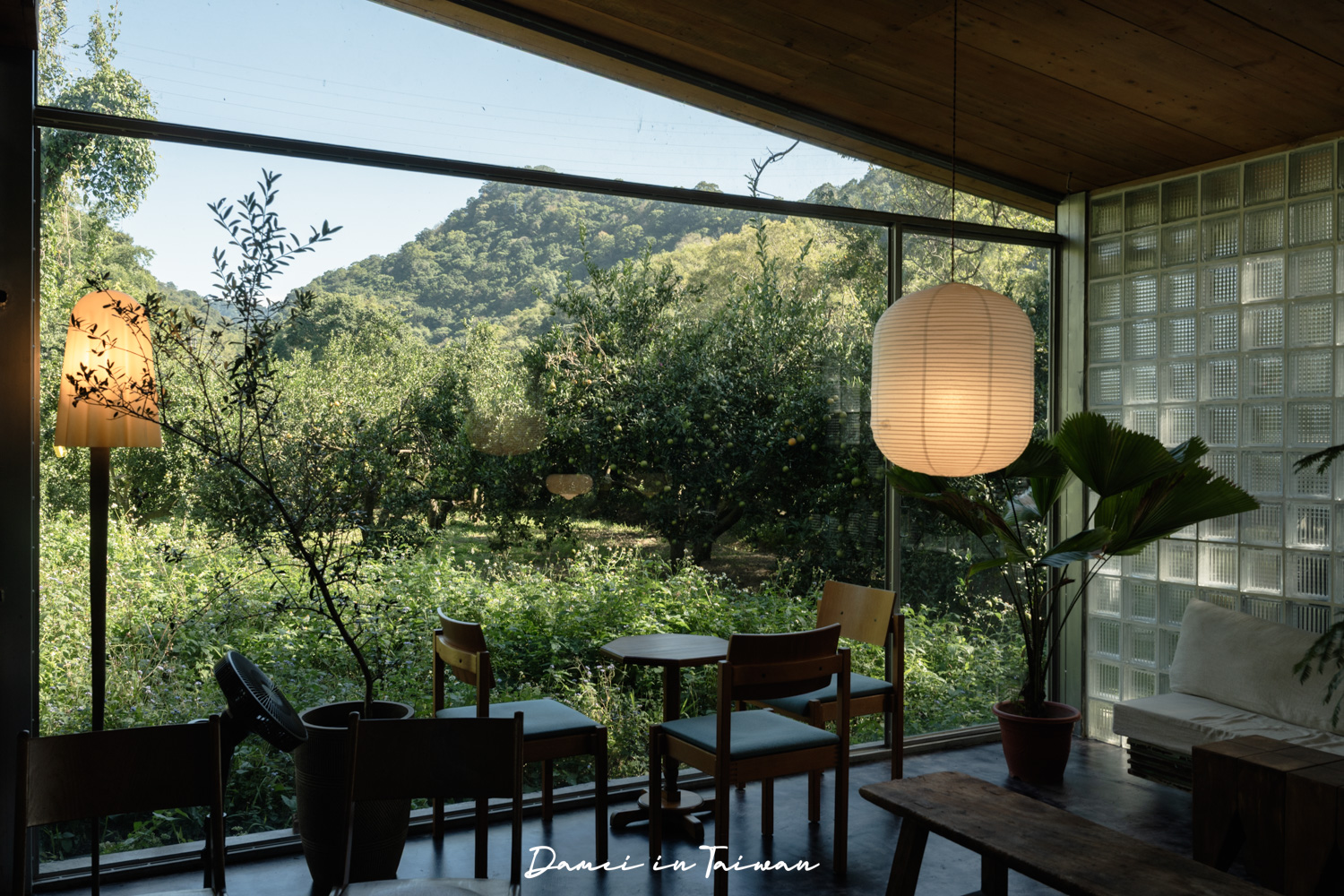 新竹關西咖啡廳推薦！Fudu cafe’福杜咖啡-藏在橘子園裡的質感咖啡廳，招牌是冰橙美式