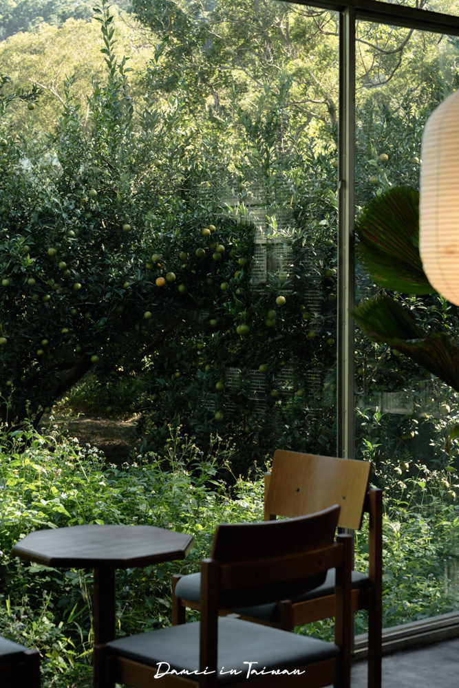新竹關西咖啡廳推薦！Fudu cafe’福杜咖啡-藏在橘子園裡的質感咖啡廳，招牌是冰橙美式
