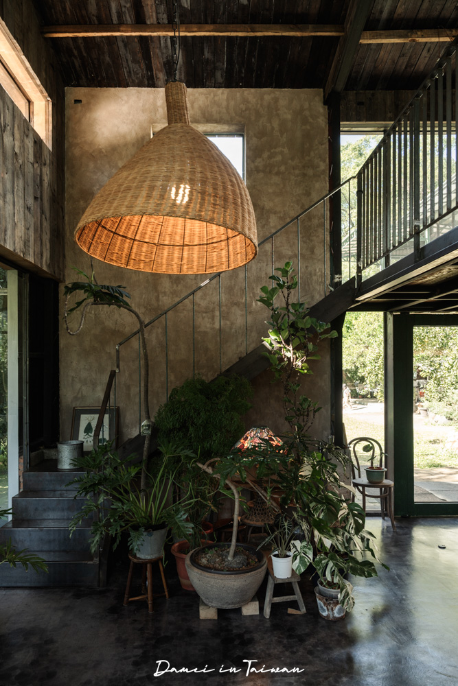 新竹關西咖啡廳推薦！Fudu cafe’福杜咖啡-藏在橘子園裡的質感咖啡廳，招牌是冰橙美式