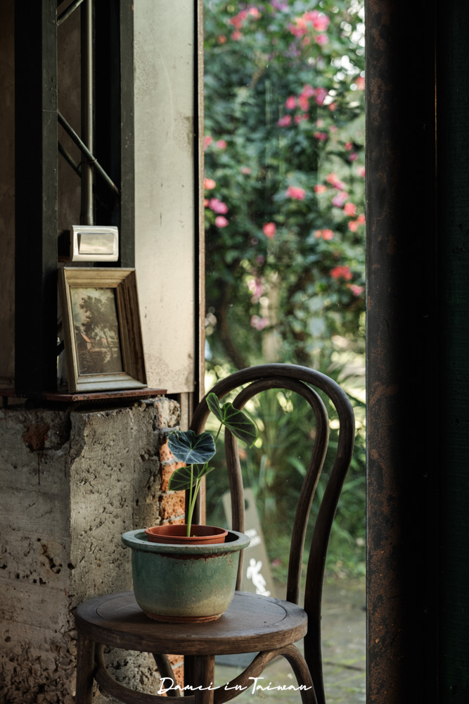 新竹關西咖啡廳推薦！Fudu cafe’福杜咖啡-藏在橘子園裡的質感咖啡廳，招牌是冰橙美式