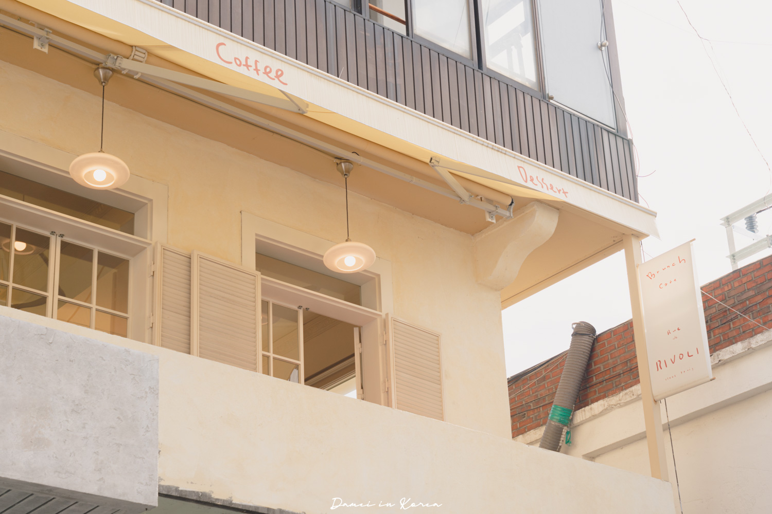 首爾聖水早午餐推薦｜Rue de Rivoli 聖水-聖水人氣法式早午餐店，竟然有玫瑰辣炒年糕水管麵？