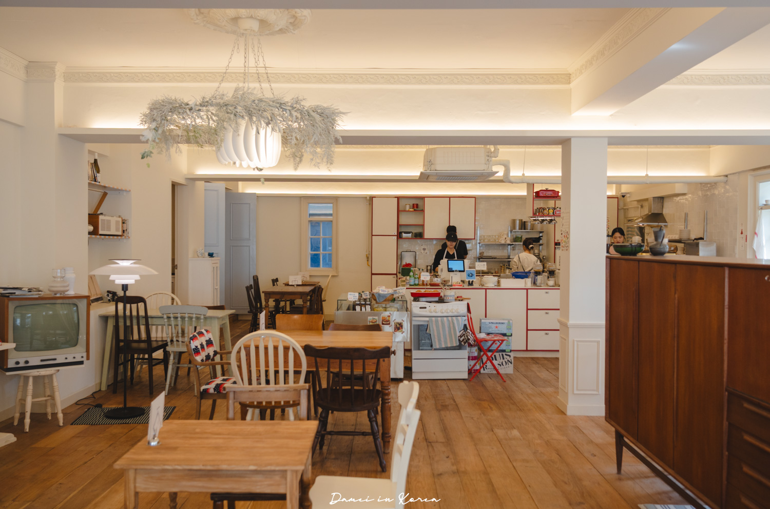 首爾聖水早午餐推薦｜Rue de Rivoli 聖水-聖水人氣法式早午餐店，竟然有玫瑰辣炒年糕水管麵？